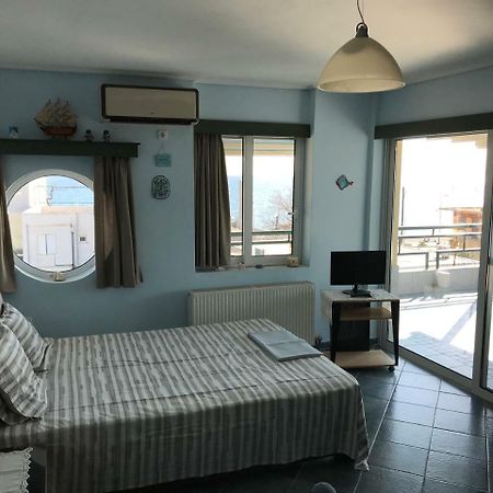 Tg Kalamata Beach Studio With Sea View Terrace公寓 外观 照片